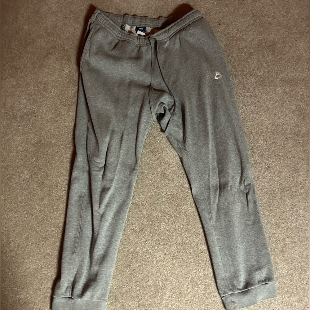 Men’s grey nike joggers